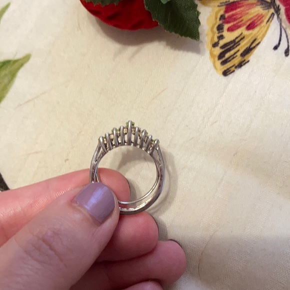 silver ring - Picture 3 of 5